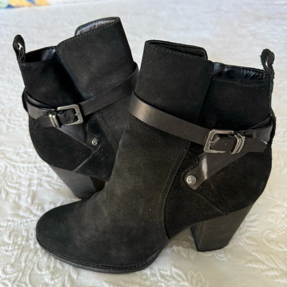 Ivanka Trump Black Folli Suede Ankle Boots Block Heel. Size 8